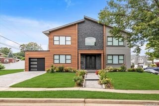 102 Kate Drive, New Hyde Park, NY 11040
