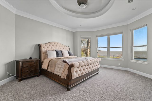 5401 W Oak Shores Drive, Cross Roads, TX 76227