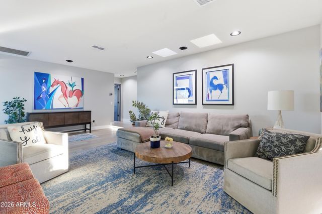 4417 E MOUNTAIN VIEW Road, Phoenix, AZ 85028