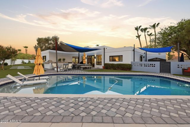 4417 E MOUNTAIN VIEW Road, Phoenix, AZ 85028