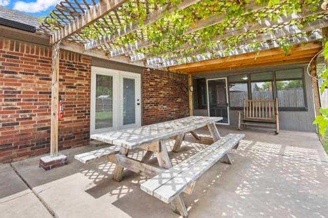 4729 Deer Creek, Yukon, OK 73099