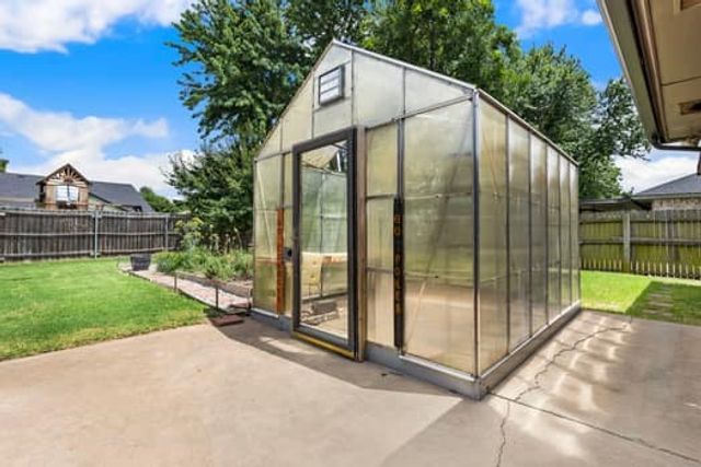 4729 Deer Creek, Yukon, OK 73099