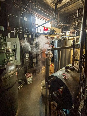 8115 S Cottage Grove Avenue, Chicago, IL 60619