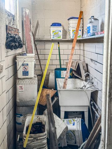 8115 S Cottage Grove Avenue, Chicago, IL 60619