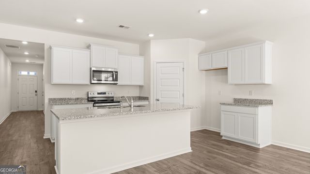 139 Oakchase Park Lane, Hampton, GA 30228