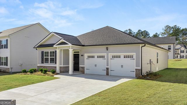 139 Oakchase Park Lane, Hampton, GA 30228