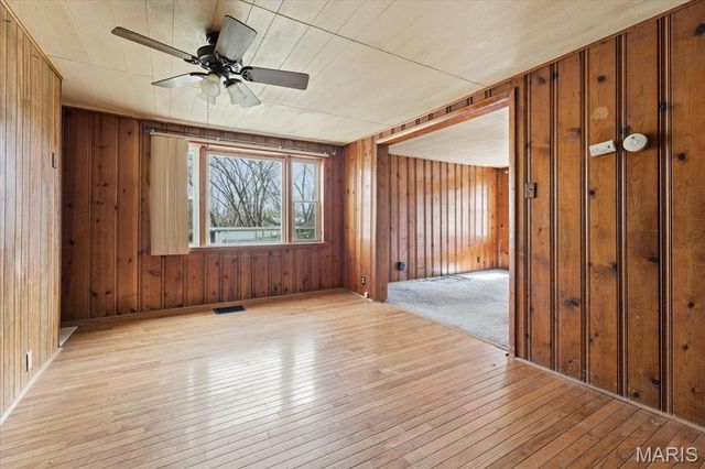 7253 Town Hall Road, Belleville, IL 62223