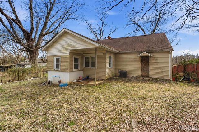 7253 Town Hall Road, Belleville, IL 62223