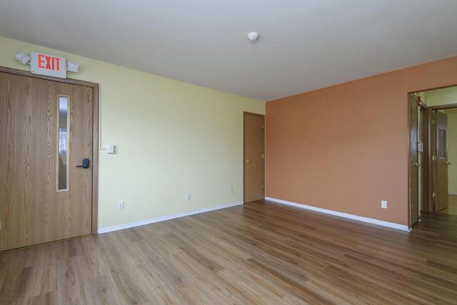 325 Sentinel DRIVE, Waukesha, WI 53189