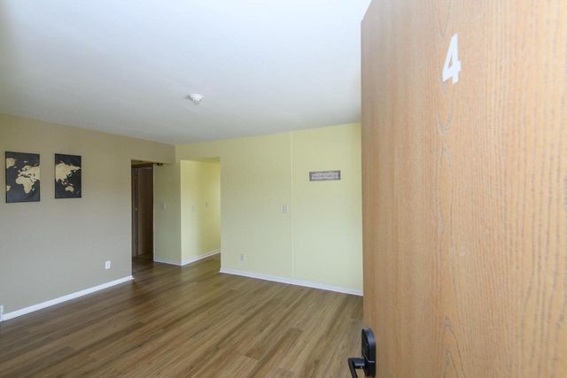 325 Sentinel DRIVE, Waukesha, WI 53189