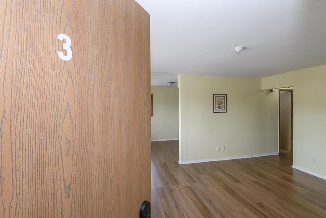 325 Sentinel DRIVE, Waukesha, WI 53189