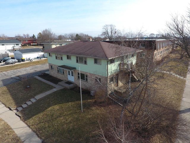 325 Sentinel DRIVE, Waukesha, WI 53189