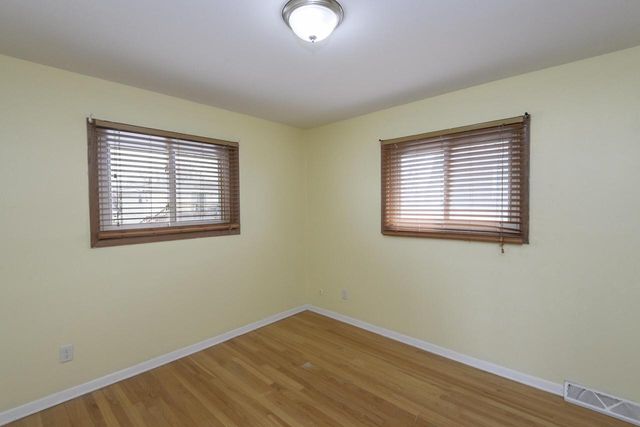 325 Sentinel DRIVE, Waukesha, WI 53189