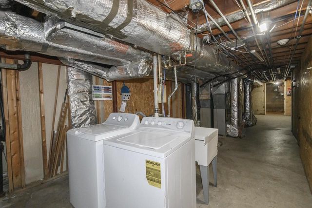 325 Sentinel DRIVE, Waukesha, WI 53189