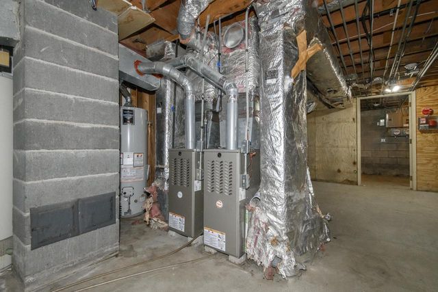 325 Sentinel DRIVE, Waukesha, WI 53189