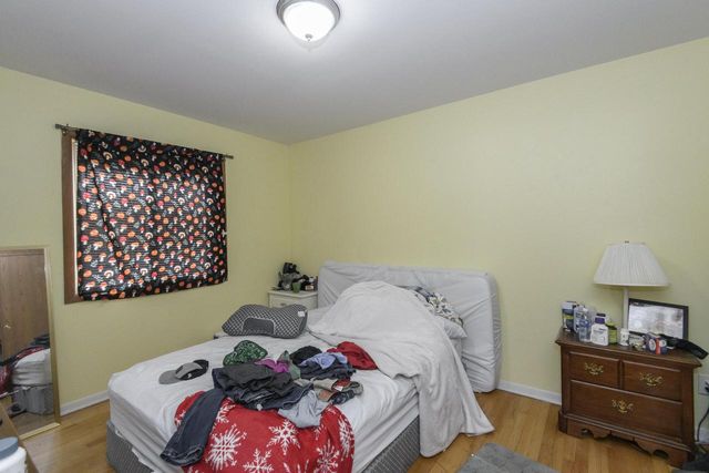 325 Sentinel DRIVE, Waukesha, WI 53189