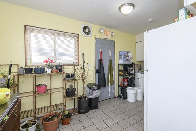 325 Sentinel DRIVE, Waukesha, WI 53189