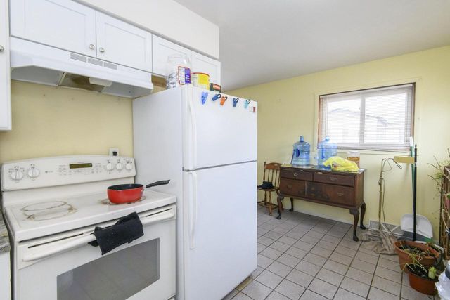 325 Sentinel DRIVE, Waukesha, WI 53189