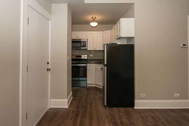 817 W Lakeside Place 208, Chicago, IL 60640