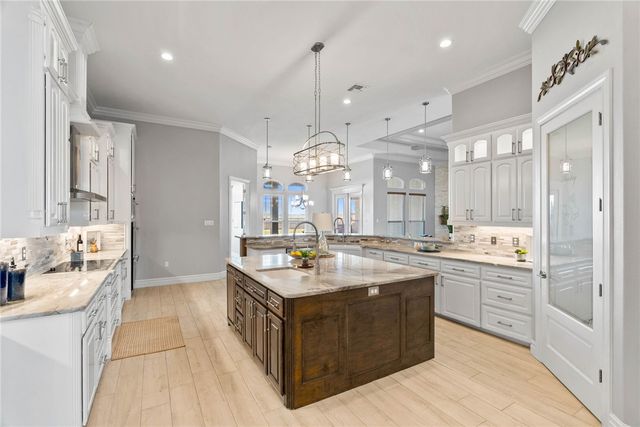 6502 Wesley Way, Corpus Christi, TX 78415