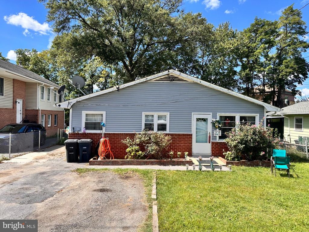 11424 EDMONSTON RD, Beltsville, MD 20705