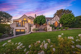 550 Amphitheatre Drive, Del Mar, CA 92014