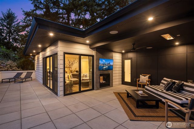 7826 115th Place NE, Kirkland, WA 98033