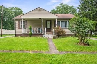 1090-94 N Darby Road, Hermitage, PA 16148