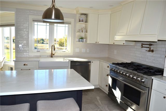 518 Manitou Beach Road, Greece, NY 14468