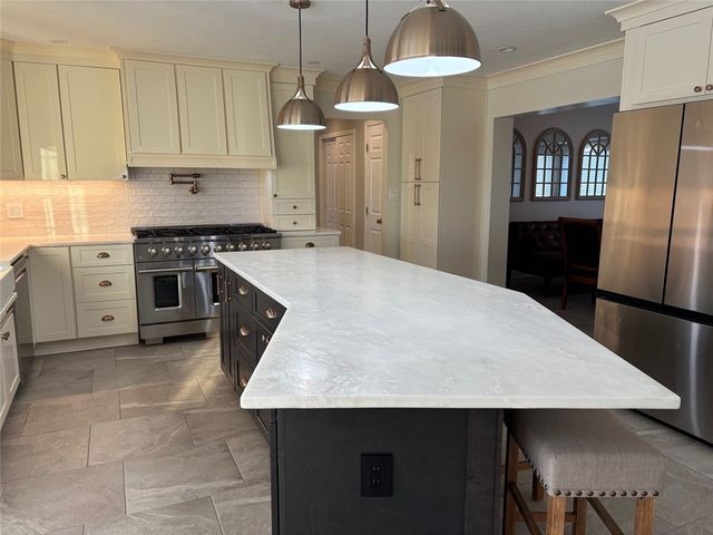 518 Manitou Beach Road, Greece, NY 14468