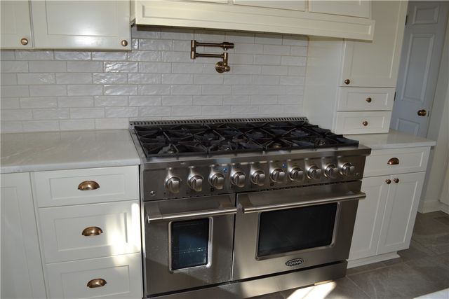 518 Manitou Beach Road, Greece, NY 14468