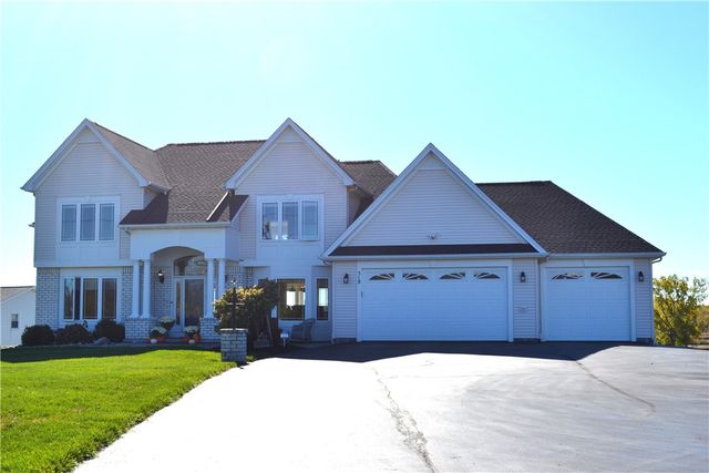 518 Manitou Beach Road, Greece, NY 14468