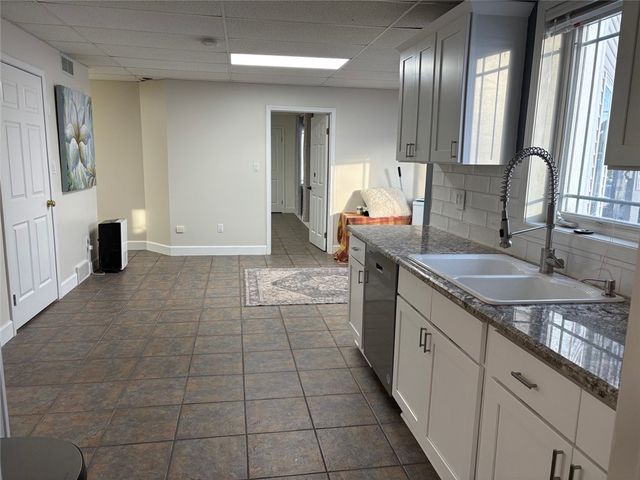 518 Manitou Beach Road, Greece, NY 14468