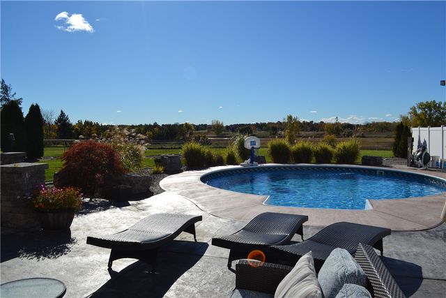 518 Manitou Beach Road, Greece, NY 14468