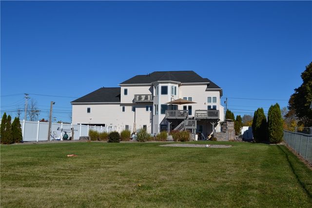 518 Manitou Beach Road, Greece, NY 14468