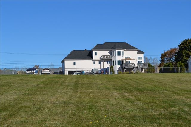 518 Manitou Beach Road, Greece, NY 14468