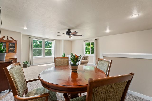 482 N Village Meadows Road, Sisters, OR 97759