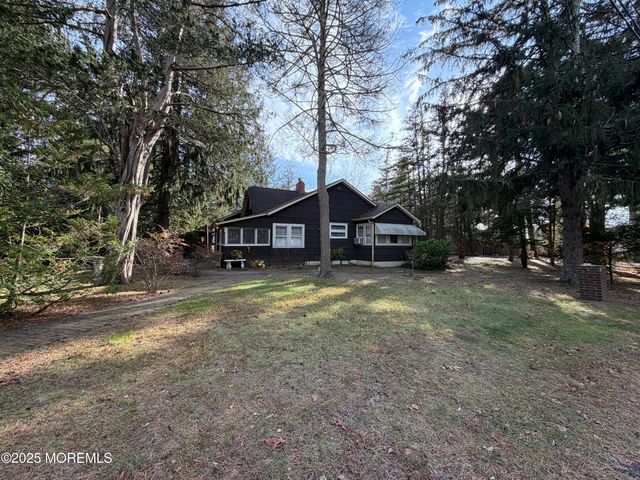 353 Arrowhead Drive, Brick, NJ 08724