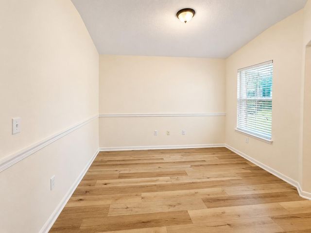 202 Mossberg LN, Bastrop, TX 78602