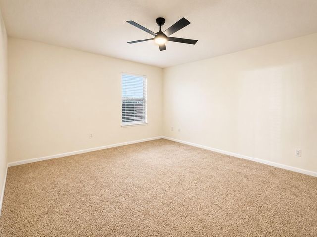 202 Mossberg LN, Bastrop, TX 78602