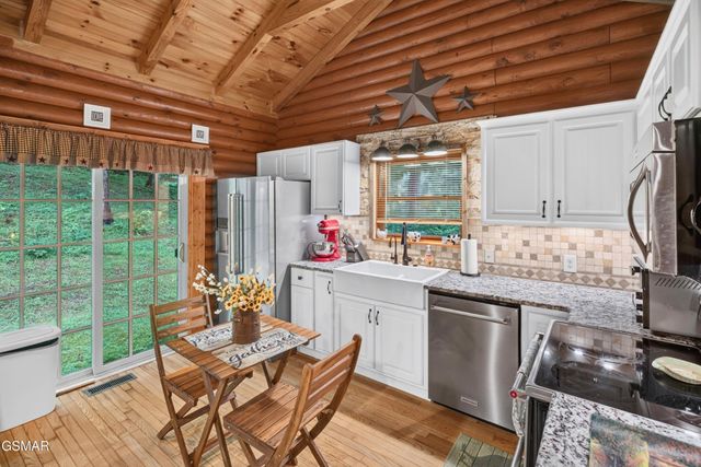 2104 Reid Lane, Sevierville, TN 37876