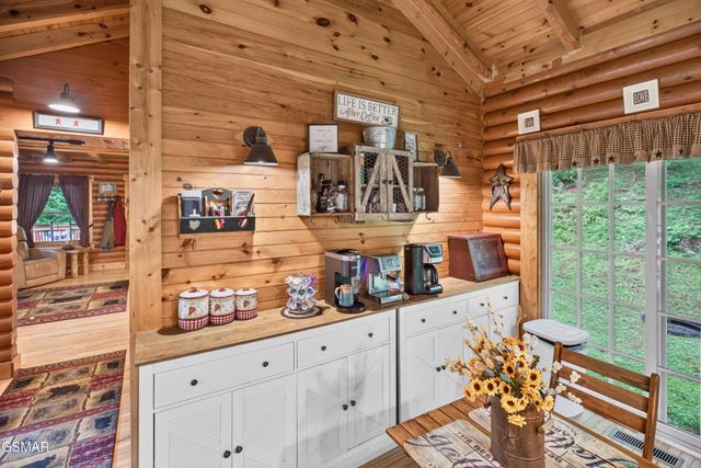 2104 Reid Lane, Sevierville, TN 37876