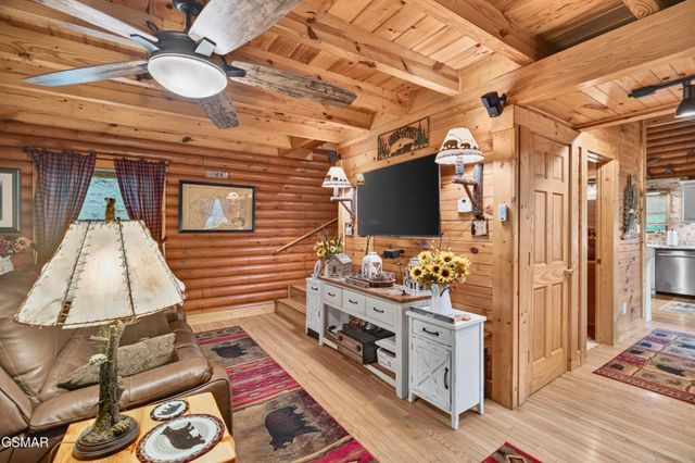2104 Reid Lane, Sevierville, TN 37876