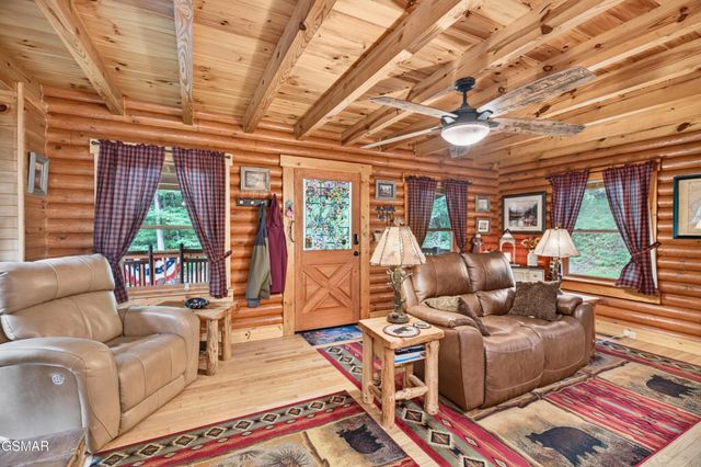 2104 Reid Lane, Sevierville, TN 37876