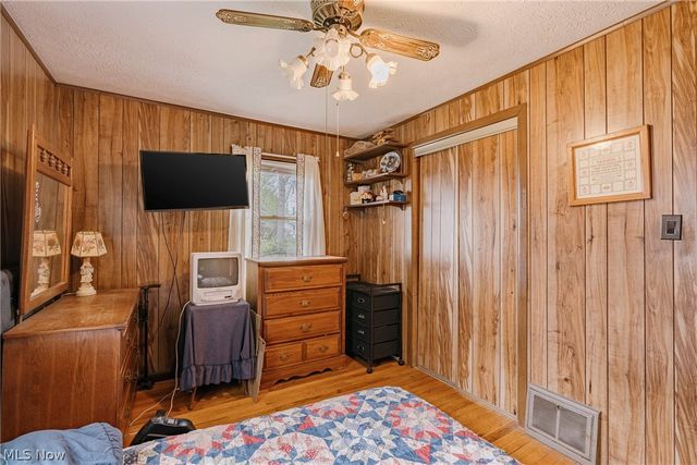 464 Jefferson Avenue, Barberton, OH 44203