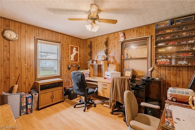 464 Jefferson Avenue, Barberton, OH 44203
