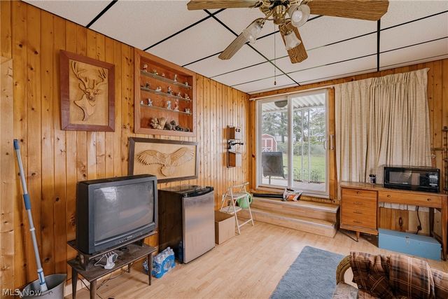 464 Jefferson Avenue, Barberton, OH 44203
