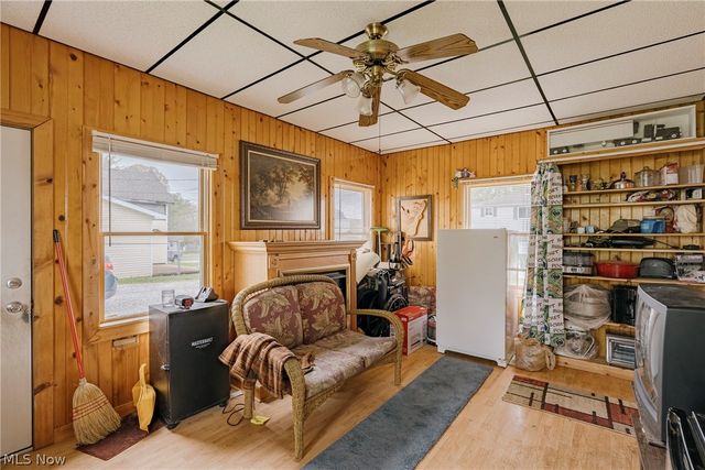 464 Jefferson Avenue, Barberton, OH 44203