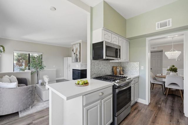 8642 Converse, San Diego, CA 92123
