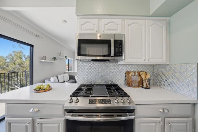 8642 Converse, San Diego, CA 92123